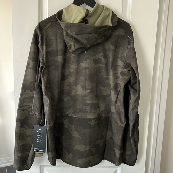 Lululemon Light Jacket - Picture 6 of 8